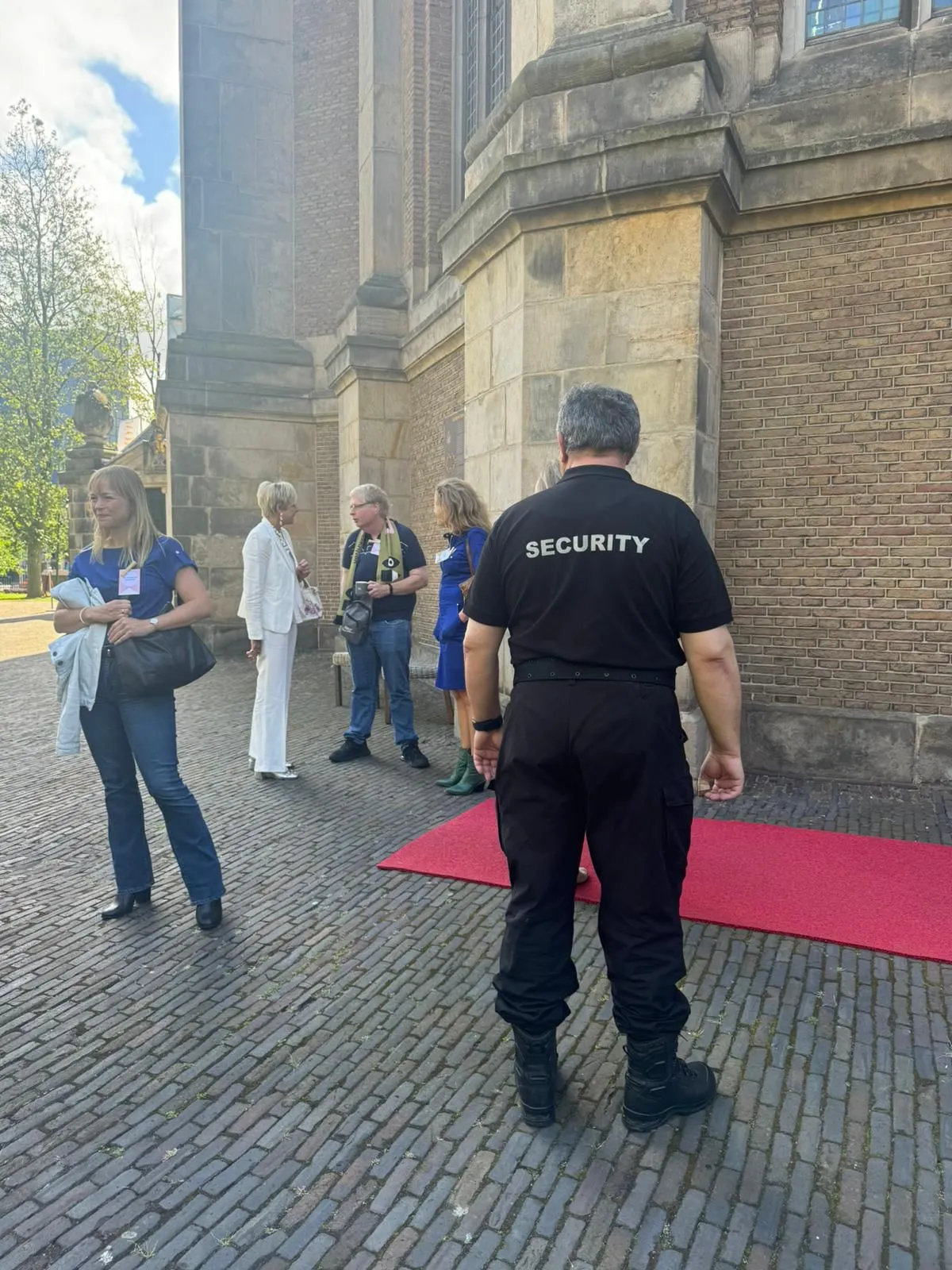 19acd659-0eeb-4707-a3bc-091c963419bc-1920w