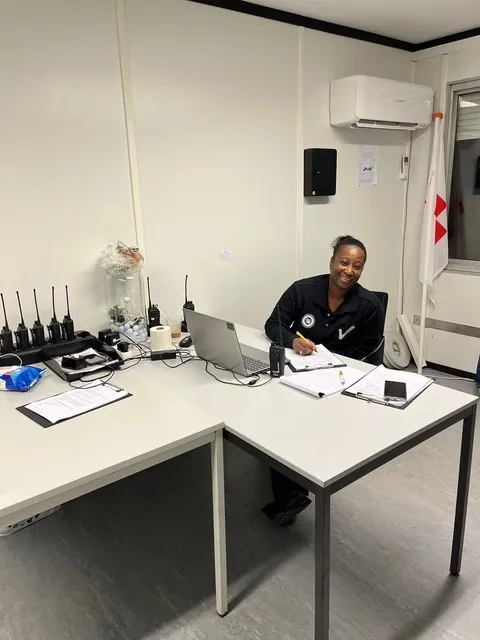 e6f4ce9d-9d39-4778-8f16-0071f06c3862-1920w